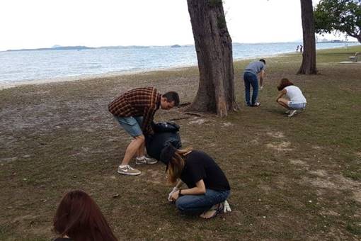 Lsbf Singapore Staff And Students Clean A Beach2